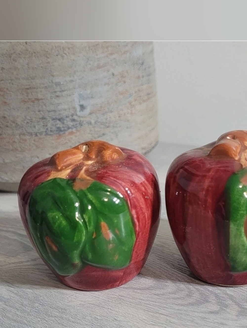 1950s Franciscan Apple Salt / Pepper Shakers Apple Shape Mid-Century Modern Vtg